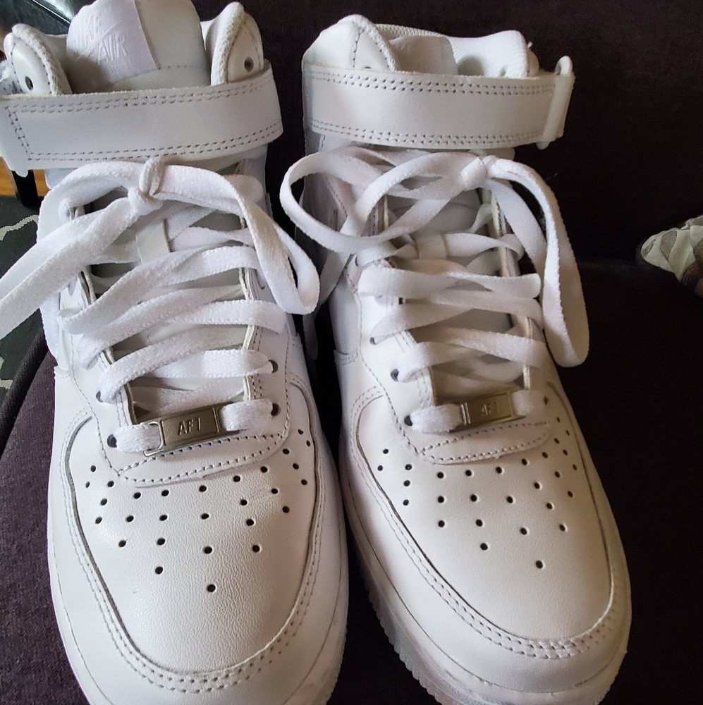 Nike Air Force 1 high top mens US size 7